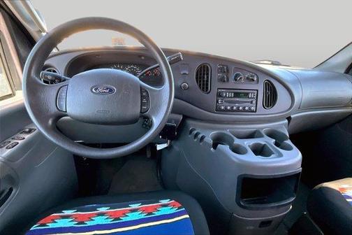 Silver 2005 Ford E350 Super Duty XL