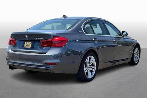 2017 BMW 330e iPerformance