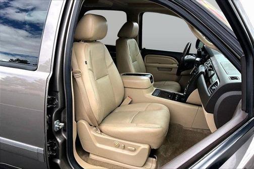 Mocha Steel Metallic 2013 GMC Yukon Denali