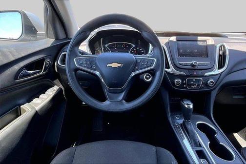 Silver Ice Metallic 2021 Chevrolet Equinox 1LT