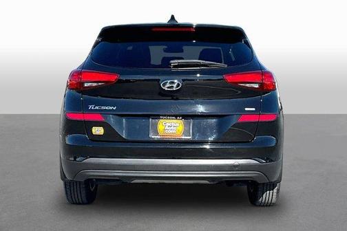 2021 Hyundai TUCSON SE