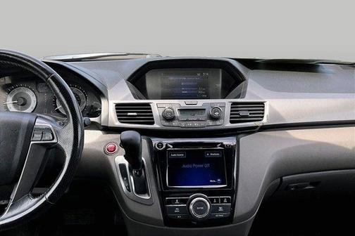 Silver 2014 Honda Odyssey EX-L