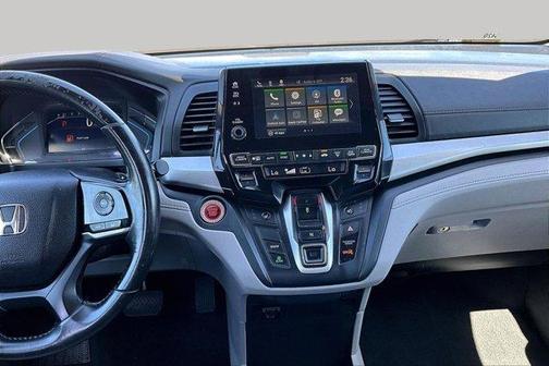 Silver 2018 Honda Odyssey EX-L