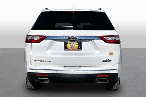 Iridescent Pearl Tricoat 2019 Chevrolet Traverse High Country