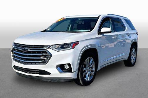 Iridescent Pearl Tricoat 2019 Chevrolet Traverse High Country