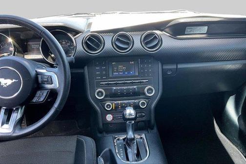 2016 Ford Mustang V6