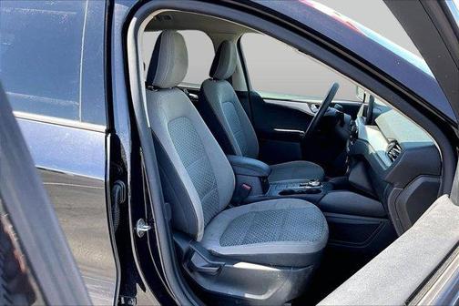 Black Metallic 2020 Ford Escape SE