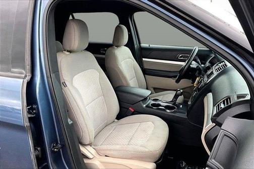 Blue 2018 Ford Explorer Base
