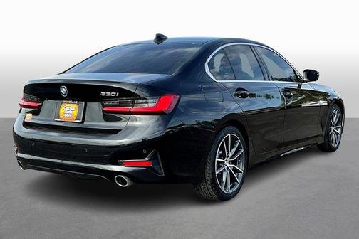 2019 BMW 330 i