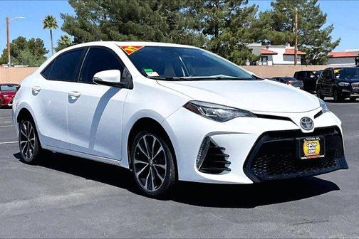 Super White 2017 Toyota Corolla SE
