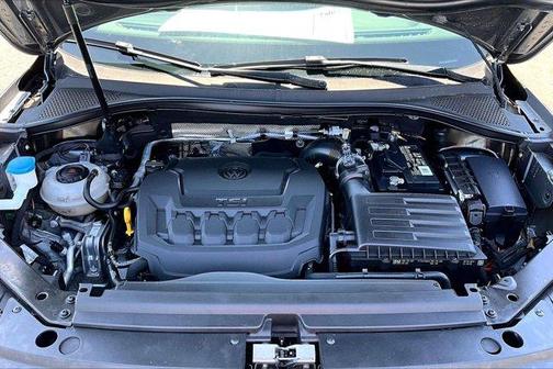 Platinum Gray Metallic 2019 Volkswagen Tiguan 2.0T S