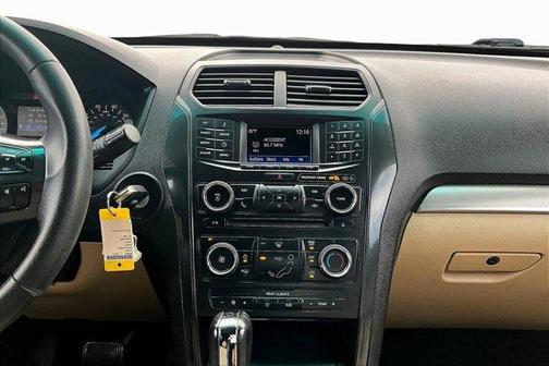 2017 Ford Explorer Base
