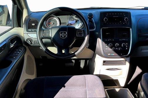 2014 Dodge Grand Caravan AVP/SE