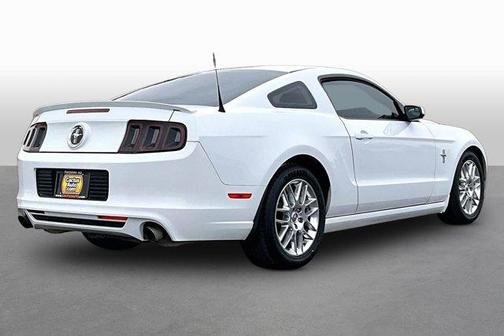 Oxford White 2014 Ford Mustang V6 Premium
