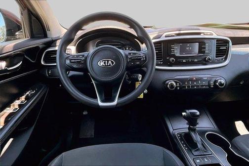 Sangria Red 2017 Kia Sorento LX