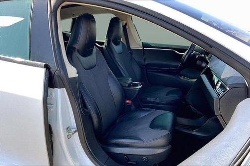 2015 Tesla Model S 85