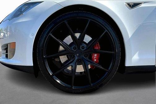 2015 Tesla Model S 85