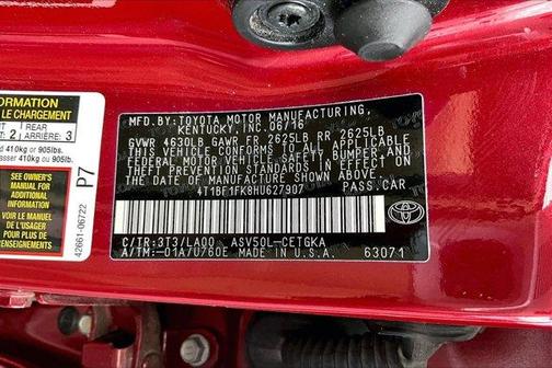 Pearl 2017 Toyota Camry XLE