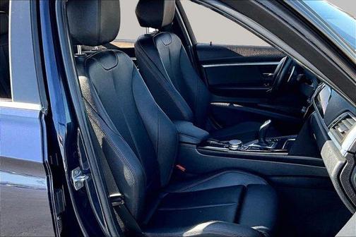 Imperial Blue Metallic 2016 BMW 340 i