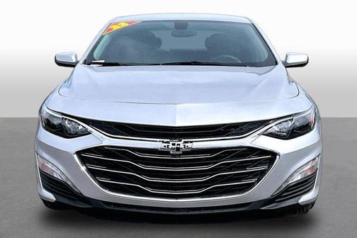 Silver Ice Metallic 2022 Chevrolet Malibu LT