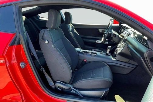 2015 Ford Mustang V6