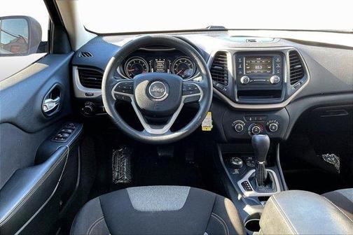 2014 Jeep Cherokee Sport