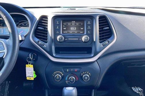 2014 Jeep Cherokee Sport