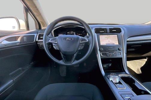 Oxford White 2020 Ford Fusion Hybrid SE
