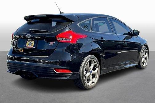 2018 Ford Focus ST Base