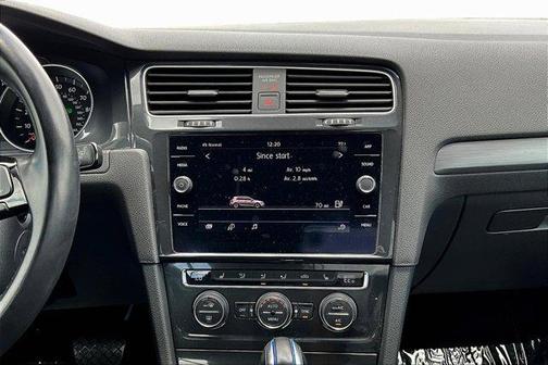 2019 Volkswagen e-Golf SE