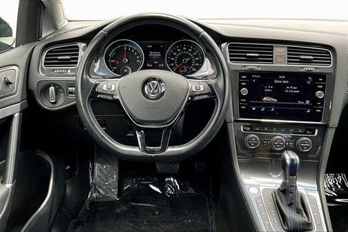 2019 Volkswagen e-Golf SE