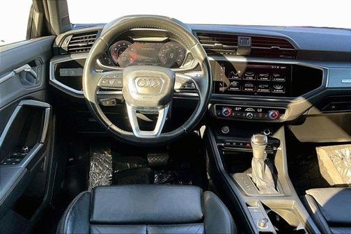 2019 Audi Q3 2.0T S line Premium Plus