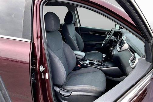 Sangria Red 2019 Kia Sorento LX