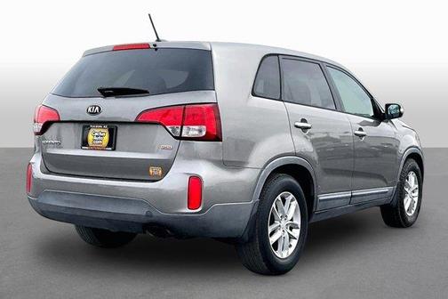 Titanium Silver 2015 Kia Sorento LX