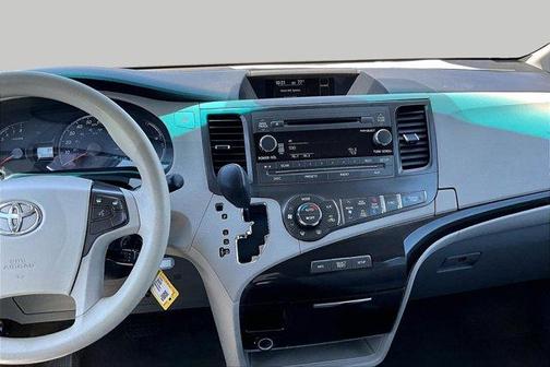 Predawn Gray Mica 2014 Toyota Sienna LE