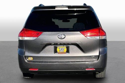 Predawn Gray Mica 2014 Toyota Sienna LE