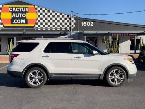 Photo 2 of 4 of 2015 Ford Explorer Limited