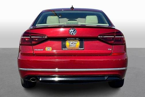 2018 Volkswagen Passat 2.0T R-Line