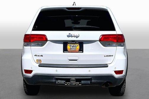 Bright White Clearcoat 2017 Jeep Grand Cherokee Laredo