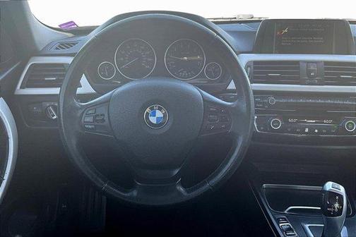 2017 BMW 320 i xDrive