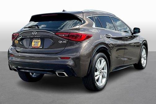 2018 INFINITI QX30 Premium