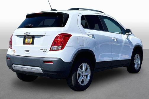Summit White 2016 Chevrolet Trax LT