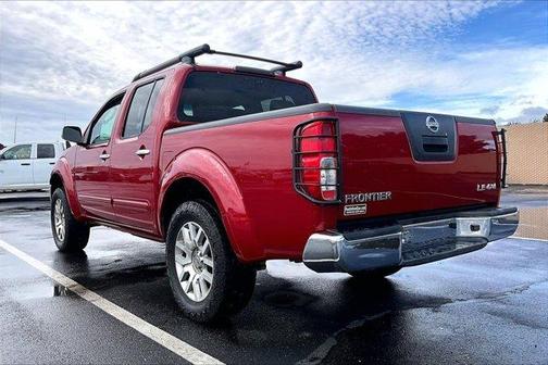 2009 Nissan Frontier LE Crew Cab