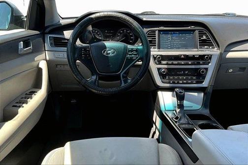 2016 Hyundai Sonata Plug-In Hybrid Base