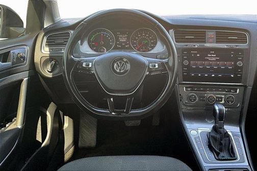 2013 Volkswagen GTI W/SUNROOF&NAVI