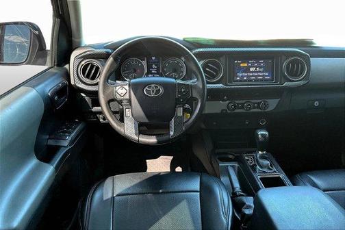 2016 Toyota Tacoma SR5