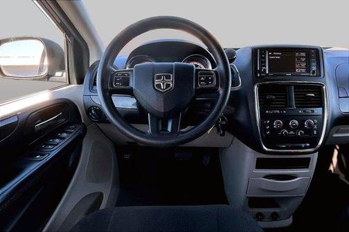Indigo Blue Clearcoat 2018 Dodge Grand Caravan SE