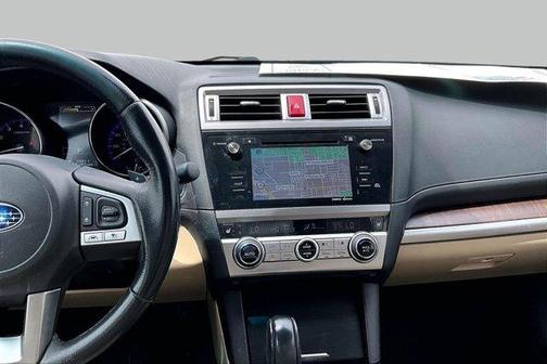 White 2017 Subaru Outback 3.6R Limited