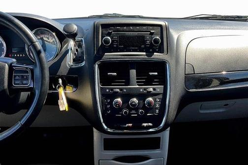 2016 Dodge Grand Caravan AVP/SE