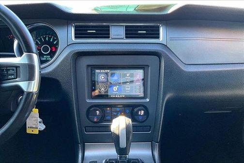 2014 Ford Mustang V6